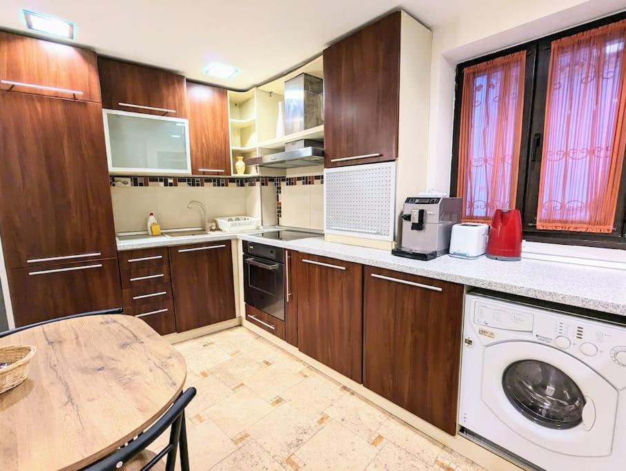 Maisonette Balcesco Брашов Екстериор снимка